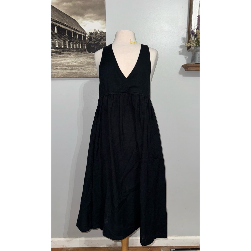 The Shanty Corporation black loose fit vneck pinafore style cross strap midi XS
